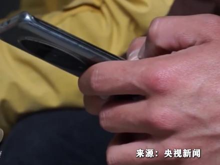 电动车新国标遇上外卖新国标 新国标政策实行,2000万骑手陷入两难困局#外卖 #电动车新国标 #你好我的城