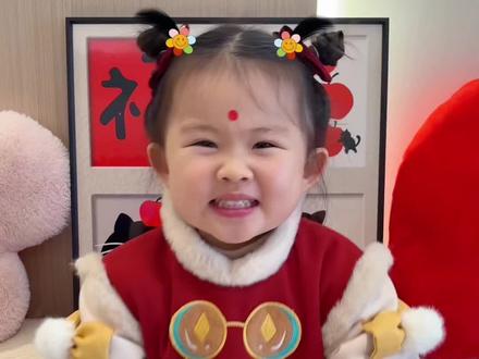 肥多给大家拜年啦~🥰#马年大吉马到成功#新年快乐#童言童语#可爱萌娃