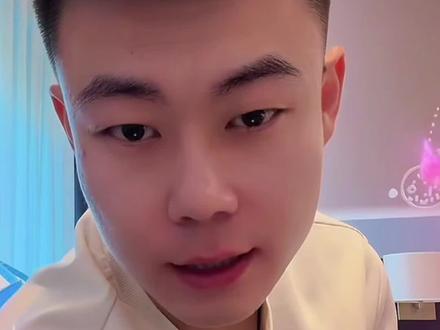 小鹏成功签约乔氏,全行业最高是什么水平#张堃鹏#乔氏中式台球 #台球#台球是一种生活 #台球🎱