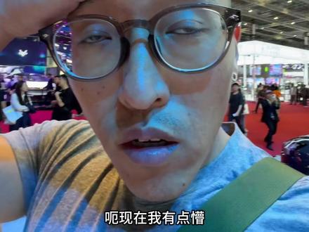 这是什么物种?#广汽埃安 #小米SU7 #车展