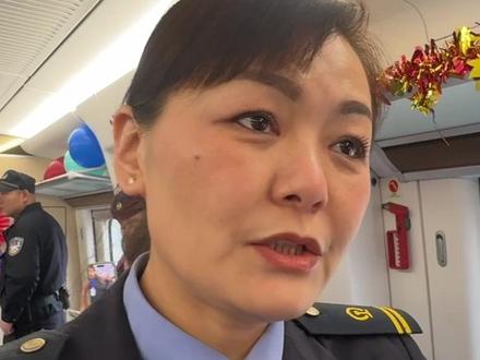 郑州东站→开封城际铁路开通啦!只需20元!25分钟即达开封老城区,随时上下车 随时买票 座位随便坐!#河南dou知道 #交通 #铁路 #民生 #社会