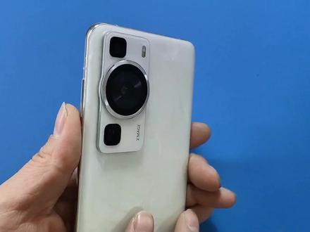 华为P60手机采用的昆仑玻璃屏幕被用户摔碎了?还能修好吗?#手机维修换屏幕 #爆屏修复 #曲屏维修 #华为p60 #焦作手机维修 #同城 #急修之家手机维修中心