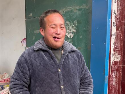 完了,哥哥彻底是沦陷了,彻底被豆包征服了,这该4️⃣的恋爱的感觉,今天的开场白是这位@岁月如歌 朋友#记录真实生活 #农村生活 #搞笑#心动的感觉