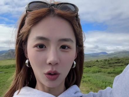 在冰岛🇮🇸我终于看清了测视力的红房子#奔赴理想的旅行#人生就是要充满passion #每一天都是人生限定 #冰岛