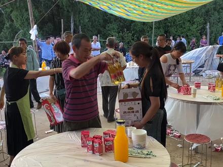 四川广元,一般农村家庭的酒席,看看都有哪些菜,用什么酒水?