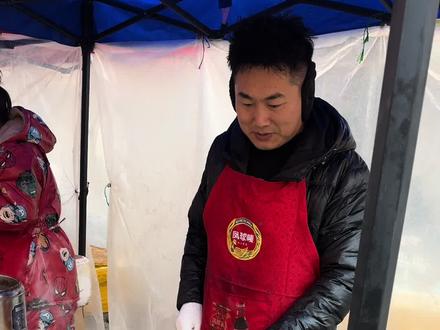 #东北物价#路边摊美味 #为家乡美食打call #抖音年味争霸赛 这一口肘子饭我都馋了一年了