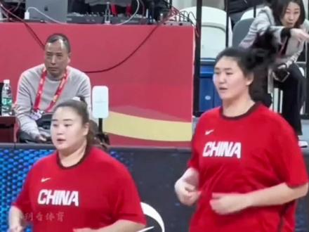 不是杨舒予!不是张茹!国际女篮联队主帅赞1小将,将是未来核心 #中国女篮 #张子宇 #刘禹彤 #韩旭#李月汝