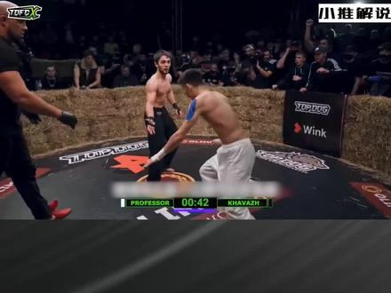 跆拳道小哥参加比赛,全程秀腿技,结果惨遭对手吊打 #跆拳道 #摔跤 #格斗 #综合格斗 #比赛