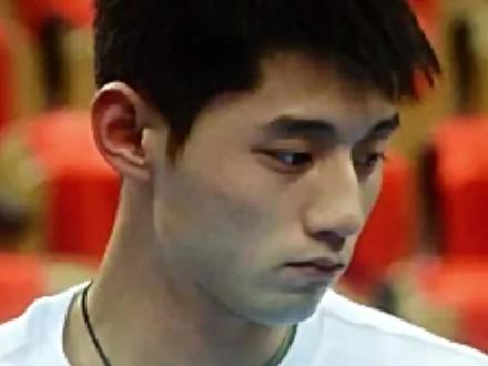 张继科复出 他不是以藏獒的身份回来的,这一次,他只是一个想打球的张继科。#张继科 #乒乓球 #世界传奇杯 #上热门