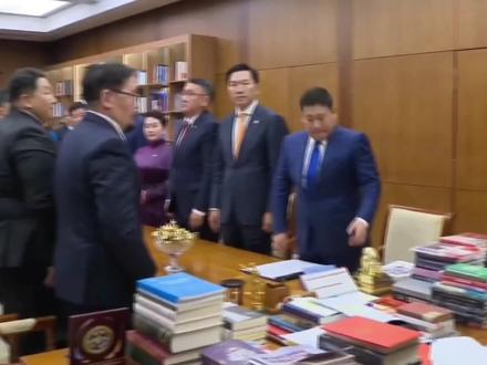 #上热门 蒙古超级大铜矿拒绝我国公司,澳洲力拓高兴接盘后懵圈了!