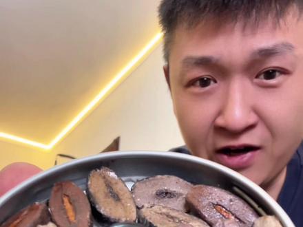 冰美式和冰拿铁两个味道,这个价格也是比榔子划算多了#夯爽劲果 #劲果 #无限回购的宝藏单品 #好物分享 #好物推荐