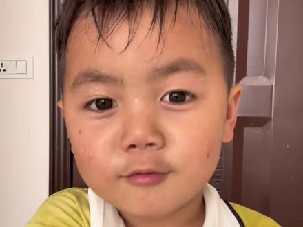 小米粥有个作妖妈还有和和稀泥爸#我是小米粥啊 #搞笑日常