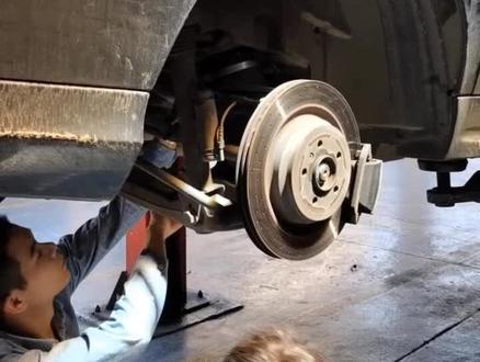 奔驰ML350右后减震气包更换🌹🌹