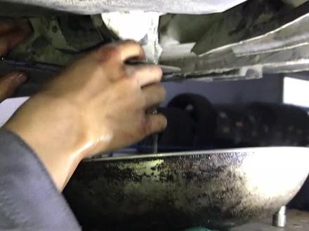 奥迪A6L2.4更换汽油滤芯!三万公里换一次#修车