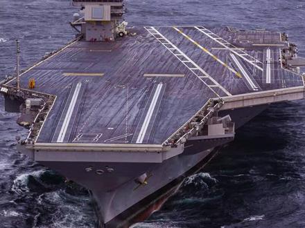 美国福特号航母
#福特级航母 #福特号 #航母