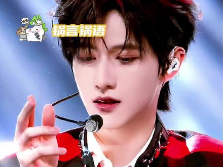 谁家昆明系爱豆来了,12到20岁每一帧都帅到心巴!#朱志鑫 #时代峰峻 #养成系