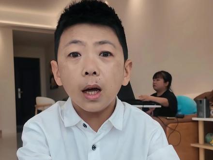 离婚的真不是我~看清楚 #袖珍孙浩 #袖珍人#夫妻感情