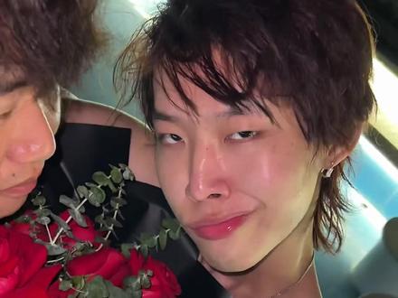 哈哈哈哈哈哈哈哈哈#在谁的怀中会有感觉#上次被这么抱是什么时候