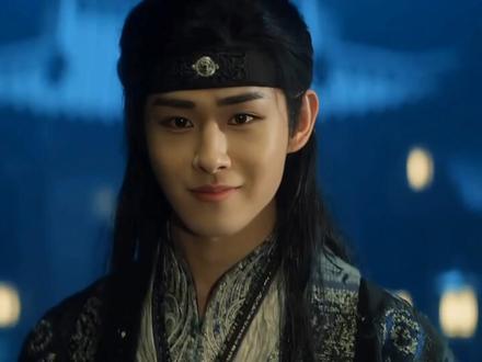 是选死鱼脸还是死鱼眼呢#云之羽 #田嘉瑞 #丞磊 #云之羽养眼又好嗑 #云之羽年度视觉盛宴