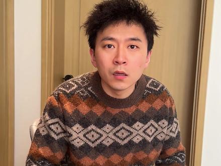 要是早点知道就很棒了 舒尔特方格训练除了这些功能
同时还是🧠梗术后认知康复的“金标准”工具之一,能帮助激活大🧠前额叶功能,促进神经通路重建。在专业人指导下术后4–6周启动,循序渐进。
#一人分饰多角 #结尾亮了 #万万没想到 #神评论 #社恐皮