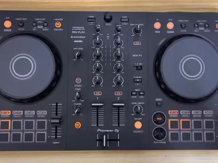 DDJ-FLX4 SMART FADER功能讲解与演示!
#dj #dj培训 #DJMC培训 #女DJ #连云港DJ
@DOU+好生意 @DOU+小课堂 @DOU+上热门 @DOU+小助手