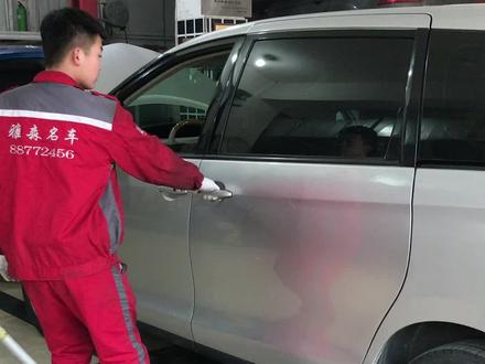 丰田大霸王,自动中门失灵,开关费劲,有一个电机修它