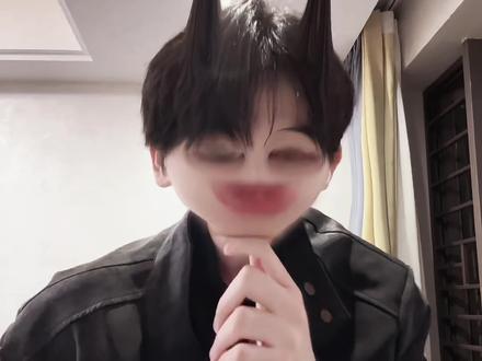 这样子划一下会变成?#转场 #变装 #打喷嚏 #时时刻刻为你转不停 #别怕我伤心dj