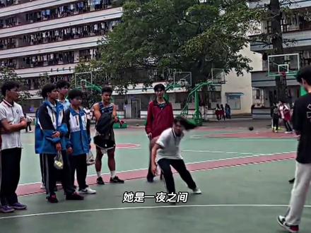 一夜之间火遍全国的现实版球魁冯敏敏打实战有多强? 她为何能够如此强大?只因背后藏着无数你看不见的辛苦与努力!#冯敏敏 #篮球需要沉淀 #中国篮球 #未来之妞