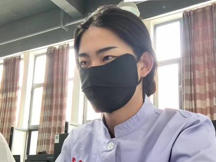 #男孩#校园vlog #vlog十亿流量扶持计划 平静的表面下是早已破碎不堪的心 这幅躯壳太安静 安静到无人能听见内心的崩塌