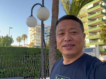 卡斯特利翁省是西班牙省份之一,在瓦伦西亚自治区北部,东有特鲁埃尔省,南为阿利坎特省,北是塔拉戈纳省,西临地中海。卡斯特利翁省拥有绵长的海岸线😍晨跑打卡西班牙的海边😍