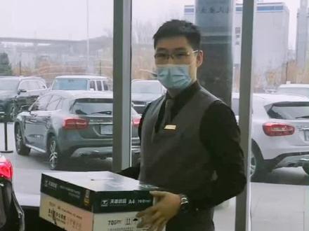 GLE后备箱便捷开启