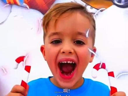 第十八集:兄弟俩很爱糖果,想要和妈妈一起做新的姜饼屋~让我们一起来看看吧!#糖果#房子#搞怪兄弟 #弗拉德与尼基 #我要上热门