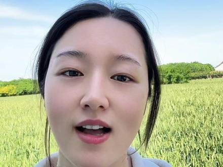 和公婆住4年没红过脸的秘诀,我就靠这三件事,今天全交代了。记住:家是讲爱的地方,不是讲理的地方。具体怎么做?看完视频你就知道了👇觉得我说的对的,点赞,转给身边总为婆媳关系头疼的姐妹❤️#婆媳 #婆媳关系 #家庭 #情感 #婚姻