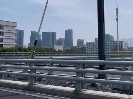 第一次来安吉,这到底是属于浙江还是湖州的城市?司机推荐的这家店我吃的对吗?#安吉 #浙江 #湖州 #安吉美食 #浙江游玩