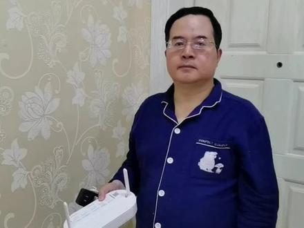 用电力猫连接IPTV,电力猫最好插在墙上插座上。#居家好物 #电力猫