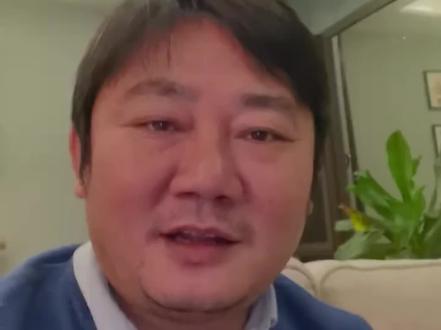 在中国,为了热爱而生的两位造车大佬一个张雪一个魏建军。因为热爱而开始造车,期间经历了无数的质疑和困难,现在终于向世界证明了自己是可以的。张雪的一句“我已经燃尽了”魏建军的一句“看完了上海的f1说实话我是非常的羡慕”,让我看到了为热爱而生继而投身追求梦想的人有多么的强大💪💪恭喜张雪机车夺冠,期待长城汽车同样达到自己的理想目标。加油!#张雪机车 #长城汽车 #魏建军