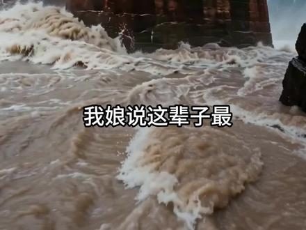 @所有人 重磅消息!!
所有用户,原先漫剧大师api接口,等wuyin 稳定再用,把接口钱用了就不要充,接下来,漫剧大师会进入全新升级,以下视频是最新测试版本视频效果,别急,让子弹飞一会,还是那句话,我们的宗旨是:让做ai 漫剧跟呼吸一样简单