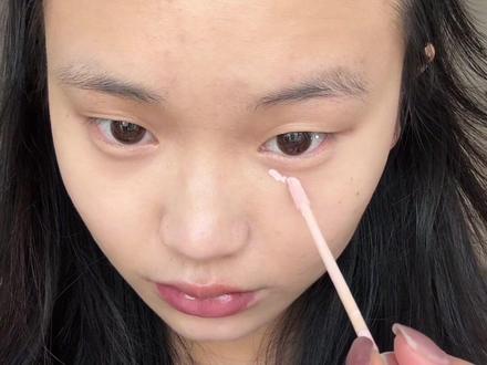 阿迪运动系亚裔裸妆~很舒适的一个妆面
#fyp #妆容分享 #亚裔妆