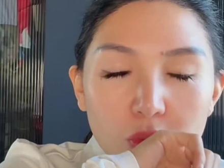 我们真的分开了,不会和好了,其实每一次都是真的,整的我老难受了,唉,你们能理解不?7天面膜里面的料体,别人用来做水乳,我用来做面膜,效果能不好吗?#阿拉腾噶尔迪