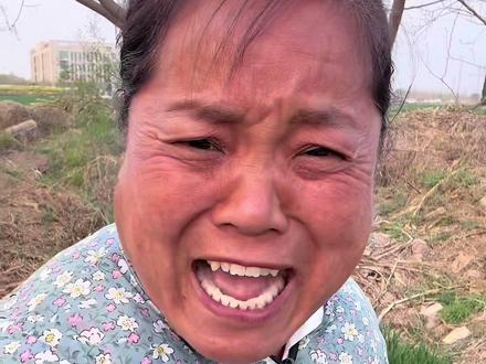#中年感悟 #内容过于真实 #逗你一笑烦恼忘掉 #养儿好还是闺女好
养儿和养闺女的区别…....你说