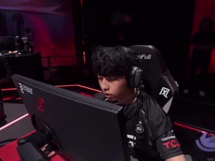 “那年EDG来了个暑假工”#simon