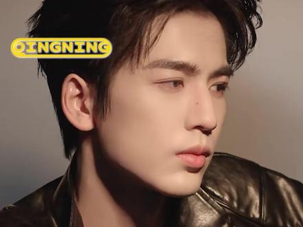 他身上的光,被懂得的人小心收藏#张凌赫 #张凌赫生日快乐 #卡姿兰 #卡姿兰全球品牌代言人张凌赫