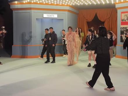 工作室门口居然能偶遇林志玲#林志玲 #北京电影节