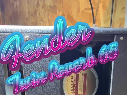 Fender Twin Reverb吉他音箱Bias教程 很多人在购买二手电子管吉他音箱或者在租赁舞台用电子管吉他音箱的时候都会问一个问题"换过管子没有?"以及"电子管是原装的吗?",在我看来这是个非常奇怪的问题,因为电子管是个耗材,类似我们的琴弦和拨片,换过不是更好吗?寿命不是更长吗?但是实际情况中有些换过电子管的机器听起来确实是音色很"怪",一切的元凶都是没有为新的电子管做bias也就是偏压调节,我们从小看到的国外影视剧中常见场景有"爸爸带着儿子修车"和"休假在家修房顶",所以国外乐手由于其居住分散的特点很多事情得靠自己,再加上资讯问题很大一部分乐手能够掌握bias的技巧,但是在我国城市中居住环境紧凑各行各业的人们相互依存所以往往动手能力会稍微欠缺一些,这就是造成国内乐手和爱好者对换过电子管的音箱有些误会的原因,中心思想是bias是让你的音箱更接近原厂设计师的音色设计意图的重要环节,凡是新换管子而机器不是固定偏置设计的情况下都需要做bias调整,今天我们讲一下就最有代表性的型号之一Fender Twin Reverb音箱的bias方法,视频分上下两部分#吉他音箱bias #电子管吉他音箱 #吉他音箱#电子管吉他音箱维修 #电子管吉他箱头维修