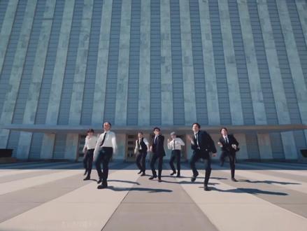 #防弹少年团 #bts 联合国打歌第一次见吧!