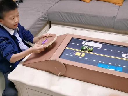 用纸壳自制极品飞车玩具的制作教程,电脑建模后按尺寸组装 #极品飞车 #手工玩具