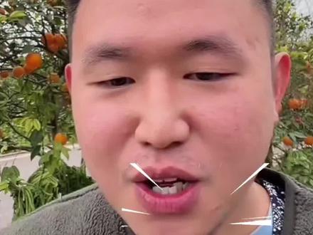 有人说:香肠怎么用#名模坤#名模坤直播回放 #名模坤直播名场面 #名模坤的朋友圈 #腊肠