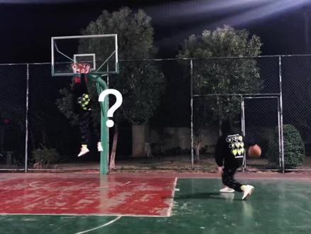 你们要的这个多人篮球分身视频教程更新了!#篮球 #轻而易剪 @剪映