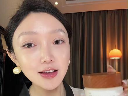 最近简直不要太爱这个油霜,让我的脸匀净到这个样子!#谷雨美白油霜