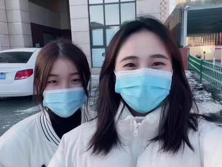 那就祝我们爬不同的山 还能回到同一条路上 不是时时见面但是时时惦记之人 .#我的母校 #开学延迟 #高中时代